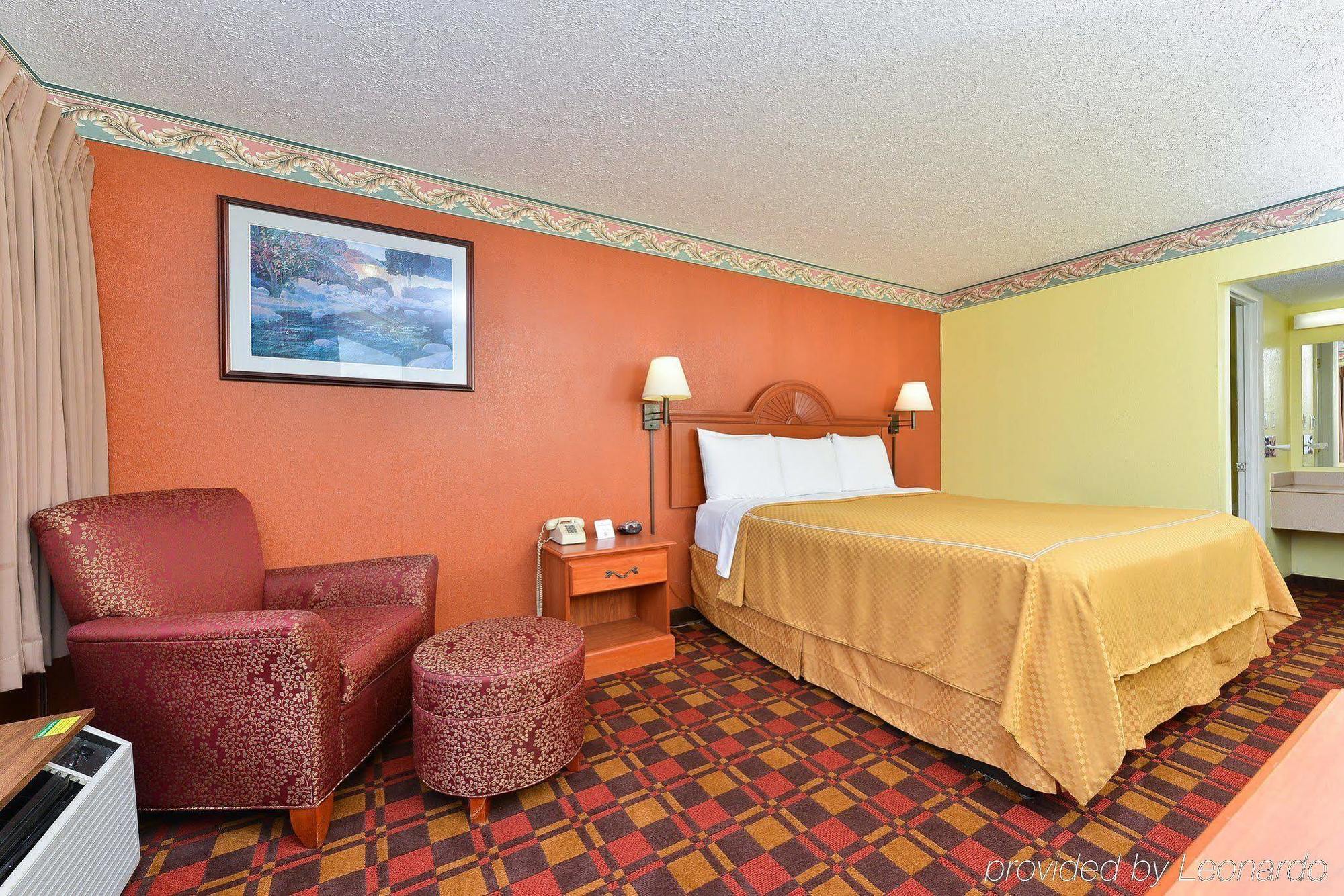 Red Roof Inn Indianapolis East Номер фото
